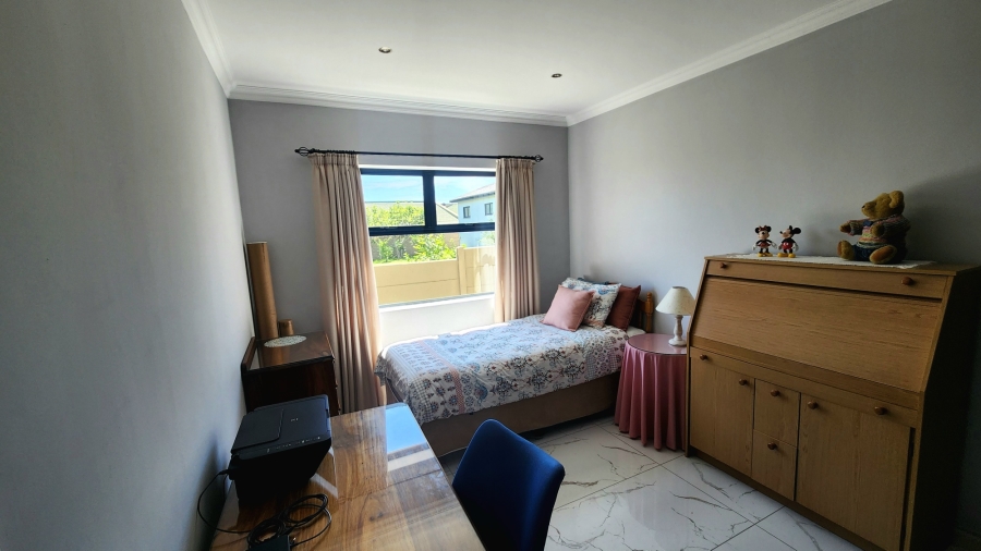 3 Bedroom Property for Sale in Hartenbos Heuwels Western Cape